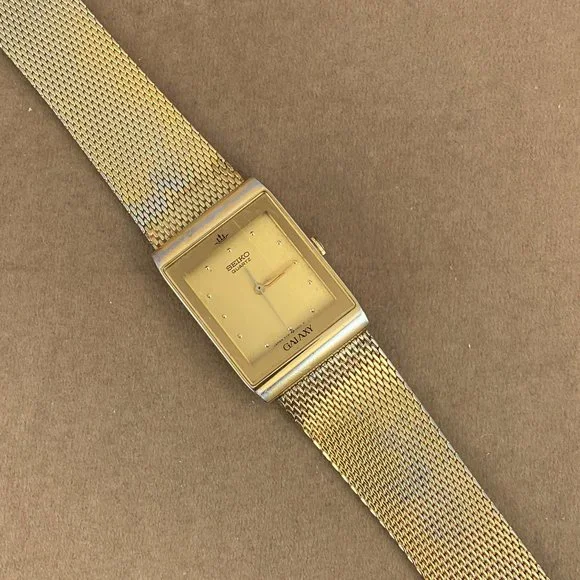 Seiko Galaxy Man's Takn Style Watch Champagne Dial Gold tone New Battery